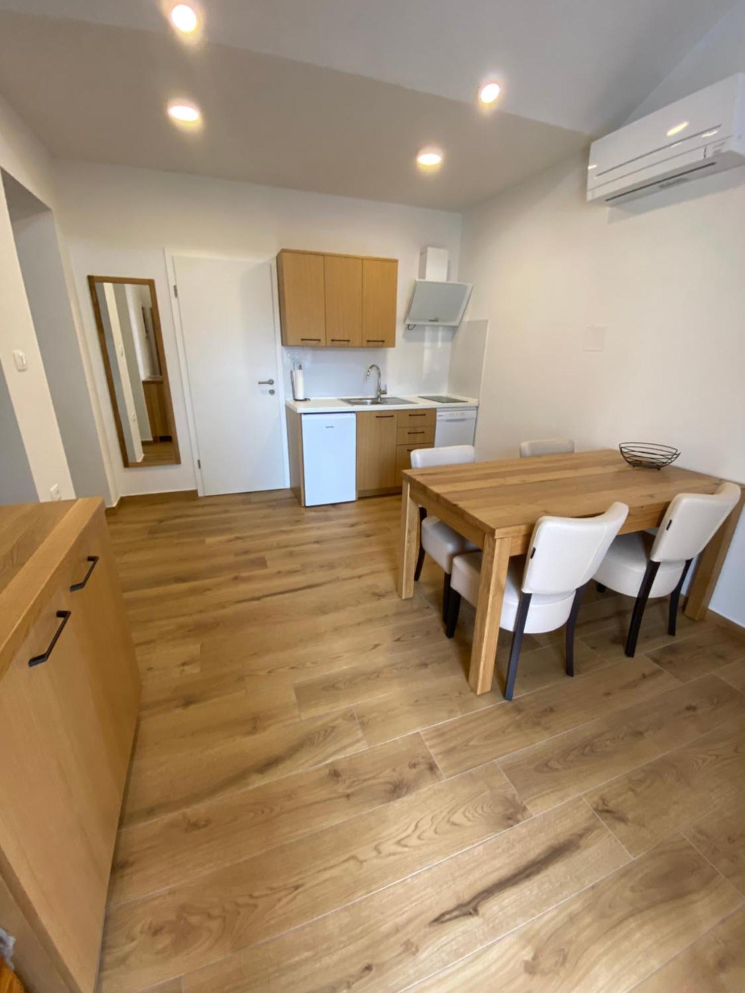 G House Ξενοδοχείο Dutovlje Εξωτερικό φωτογραφία